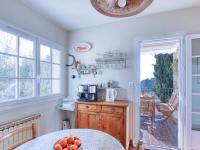 Kuchnia lub aneks kuchenny w obiekcie Holiday Home Le Mas de la Poterie by Interhome