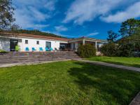 Vonkajšia záhrada v ubytovaní Villa Villa Fautea by Interhome