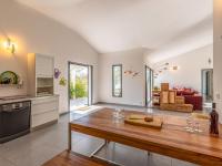 Kuchyňa alebo kuchynka v ubytovaní Villa Villa Fautea by Interhome