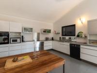 Kuchyňa alebo kuchynka v ubytovaní Villa Villa Fautea by Interhome