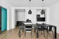 Kuchnia lub aneks kuchenny w obiekcie Elégant appartement dans le quartier Concorde à Paris
