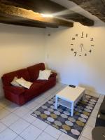 Posedenie v ubytovaní Petite maison lorraine avec cheminée et jardin