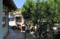 Vonkajšia záhrada v ubytovaní Apartments and rooms with parking space Mali Losinj (Losinj) - 2495