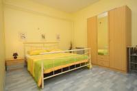 Posteľ alebo postele v izbe v ubytovaní Apartments and rooms with parking space Mali Losinj (Losinj) - 2495