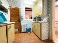 Kuchyň nebo kuchyňský kout v ubytování Revenon2023Maison retro dans le centre historique