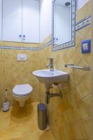 Koupelna v ubytov&aacute;n&iacute; Residence De Vacance, superb 3 room apartment with