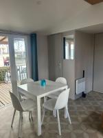 Plan piętra w obiekcie Mobile home 6-8 personnes camping la Carabasse à VIAS