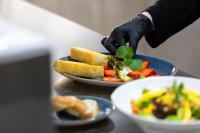 Jídlo v hotelu nebo okolí