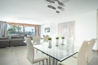 Posezení v ubytování GRAND TERRACE APARTMENT in Puerto de Alcudia