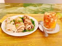 ホテルの敷地内または近くでの食事または食べ物