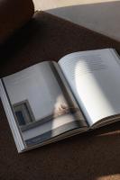 ホテルにある図書室
