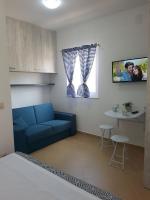 Televízia a/alebo spoločenská miestnosť v ubytovaní Apartments by the sea Pakostane, Biograd - 16203