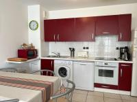 Kuchnia lub aneks kuchenny w obiekcie T3 lumineux avec parking à Ciboure - FR-1-239-895