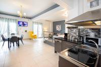 A kitchen or kitchenette at Mirabella spacious studio