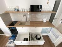 Kuchyňa alebo kuchynka v ubytovaní Marisa Apartments Hvar II