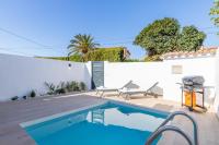 Bazén v ubytování El Pinito Moraira nebo v jeho okolí