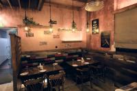 Posezení v ubytování Humming Bird Hotel & Banquet