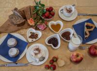 Jídlo v hotelu nebo okolí