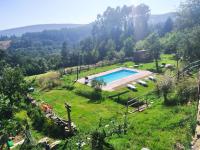 Bazén v ubytovaní Apartamento Felicitas en La Casa de Cobos, Ribeira Sacra alebo v jeho blízkosti