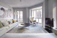 Televízia a/alebo spoločenská miestnosť v ubytovaní Easo Suite 7 by FeelFree Rentals