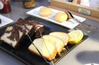 ホテルの敷地内または近くでの食事または食べ物