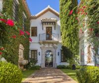 Vonkajšia záhrada v ubytovaní Cubo's Mountain Bayview Luxury Villa