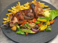 Jídlo v hotelu nebo okolí