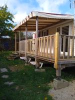Plán poschodí v ubytovaní Joli mobil-home pour 8 personnes tout confort 3 chambres vue étang avec piscine