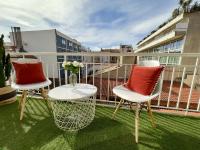 Balkón alebo terasa v ubytovaní Appartement spacieux 70m2 avec 2 chambres - Terrasse expo sud - Coeur de Cannes