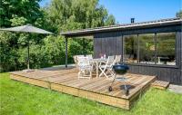 Zahrada ubytování 3 Bedroom Cozy Home In Sjællands Odde