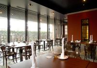 En restaurant eller et andet spisested på La Vista Hakodate Bay