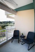 Balkón alebo terasa v ubytovaní Laonikos apartment Polychrono Villas beach bar