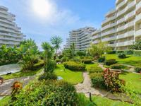 Vonkajšia záhrada v ubytovaní "VIVE BENAL BEACH" con vistas al mar y parque acuático 3611