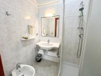 A bathroom at lidodubaihotel