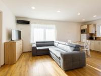 A kitchen or kitchenette at Holiday Home Honey by Interhome