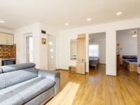 A seating area at Holiday Home Honey by Interhome