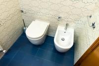 A bathroom at S305 - Sirolo, deliziosa villetta con portico
