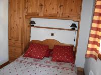 Posteľ alebo postele v izbe v ubytovaní Appartement en Chalet - Terrasse, Proche Pistes, Centre et Téléphérique, Animaux Admis - FR-1-464-215