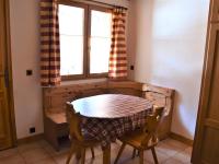 Posedenie v ubytovaní Appartement en Chalet - Terrasse, Proche Pistes, Centre et Téléphérique, Animaux Admis - FR-1-464-215