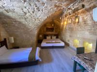 A bed or beds in a room at HANEHAN
