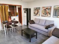 Posezení v ubytování 2V LUXURY APARTMENT NEAR BEACH