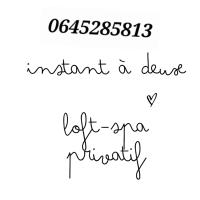 a cursive handwriting text disregard a delay and keep my priority at instant à deux in Précigné