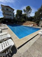 The swimming pool at or close to Villa Mediterraneo