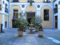 The facade or entrance of Hostal Huespedes Toledo