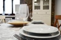Nápoje v ubytovaní Apartamento Llerandi 2A - con terraza y totalmente reformado en un edificio histórico
