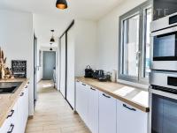 Kuchyňa alebo kuchynka v ubytovaní La Chaumoise : Villa neuve avec vue exceptionnelle