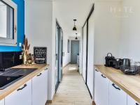 Kuchyňa alebo kuchynka v ubytovaní La Chaumoise : Villa neuve avec vue exceptionnelle