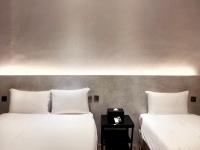 &#x7DBA;&#x6A02;&#x6587;&#x65C5; &#x6843;&#x5712;&#x9928; Le Room Hotel Taoyuan&#x623F;&#x9593;&#x7684;&#x5E8A;