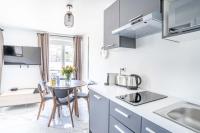 Kuchnia lub aneks kuchenny w obiekcie 143 - Urban Charming Flat in Center of Paris