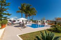 Basen w obiekcie Muroo - 2520 Mallorca lub w pobliżu